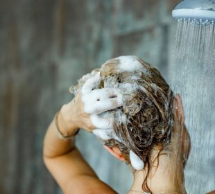 Benefits of Using Ayurvedic Shampoo on Hair