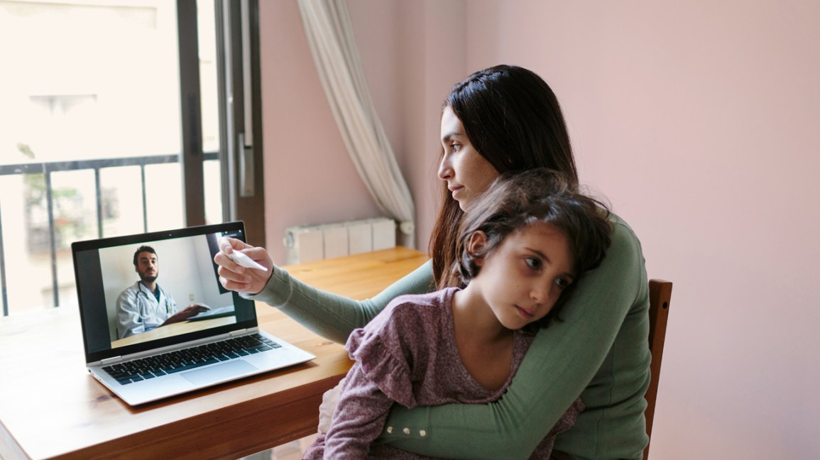 Utilizing Help Advice on How to Quickly Handle Emergency Situations using Help Care ...